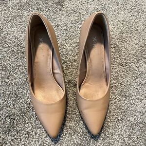Xappeal Women's Classic Tan Heels